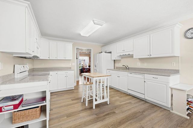 202 Aquila Ct., Conway, SC 29527