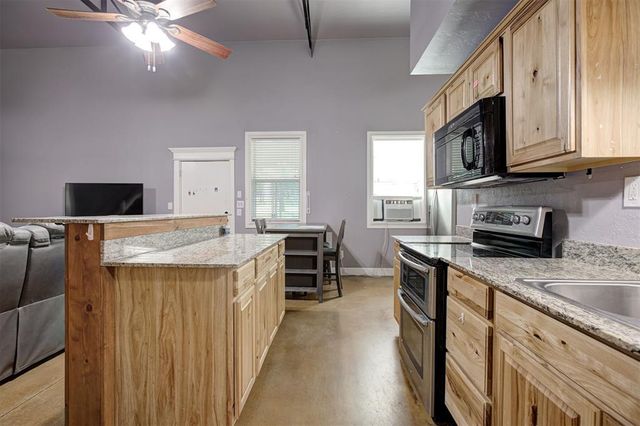 13001 Taylor Wayne Lane, Oklahoma City, OK 73165