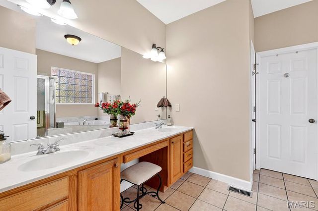 47 Schaper Oaks Court, Foristell, MO 63348