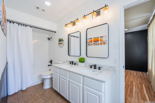 9251 ENCINO VLG, San Antonio, TX 78250