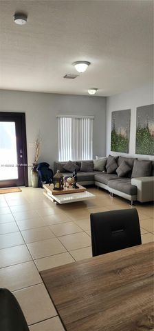 11811 SW 228th Ln, Miami, FL 33170