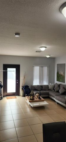 11811 SW 228th Ln, Miami, FL 33170