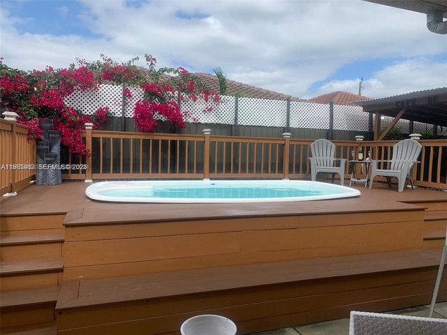 11811 SW 228th Ln, Miami, FL 33170