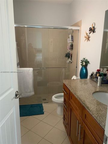 11811 SW 228th Ln, Miami, FL 33170