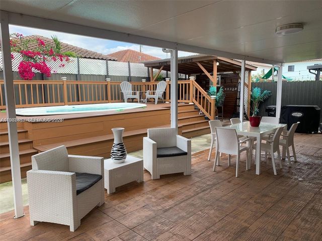 11811 SW 228th Ln, Miami, FL 33170