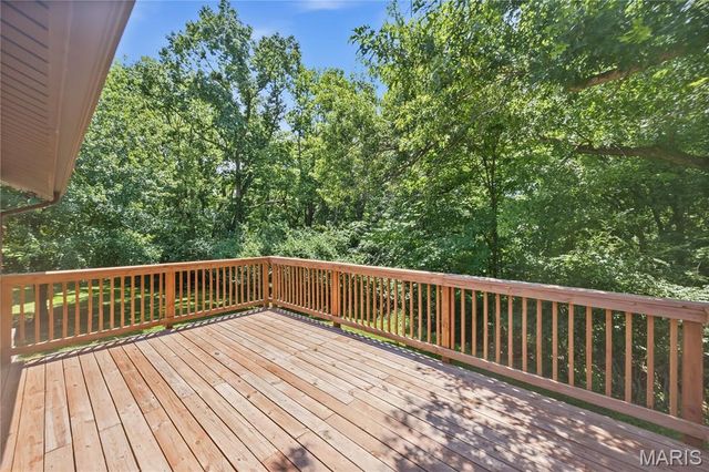 2108 Olde Winery Road, Oakville, MO 63129