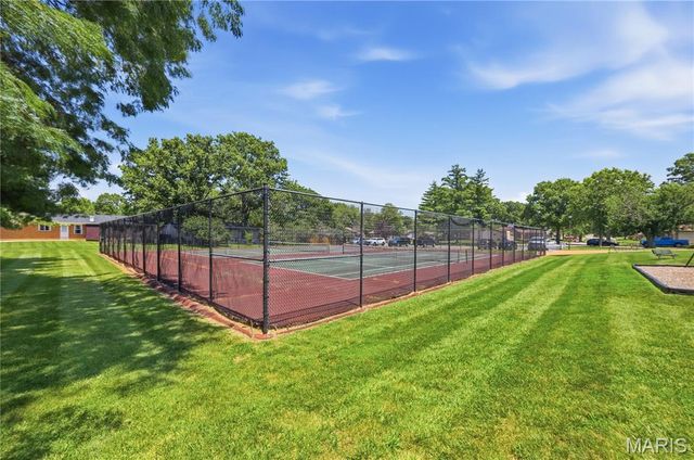2108 Olde Winery Road, Oakville, MO 63129