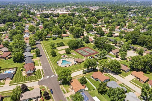2108 Olde Winery Road, Oakville, MO 63129
