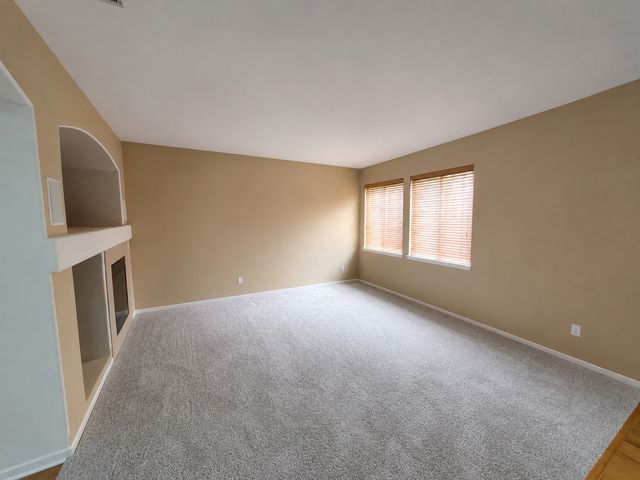2265 W BENTLEY Lane, Round Lake, IL 60073