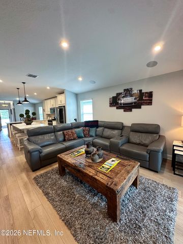 13414 HOLSINGER Boulevard, Jacksonville, FL 32256