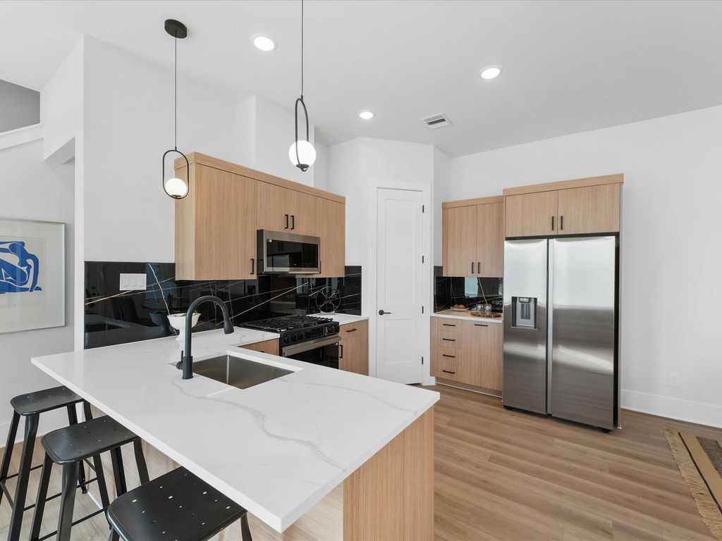 5317 Teodoro Lane, Houston, TX 77091