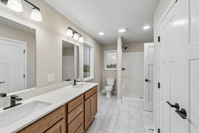 4324 Westgate Parkway, Clive, IA 50325