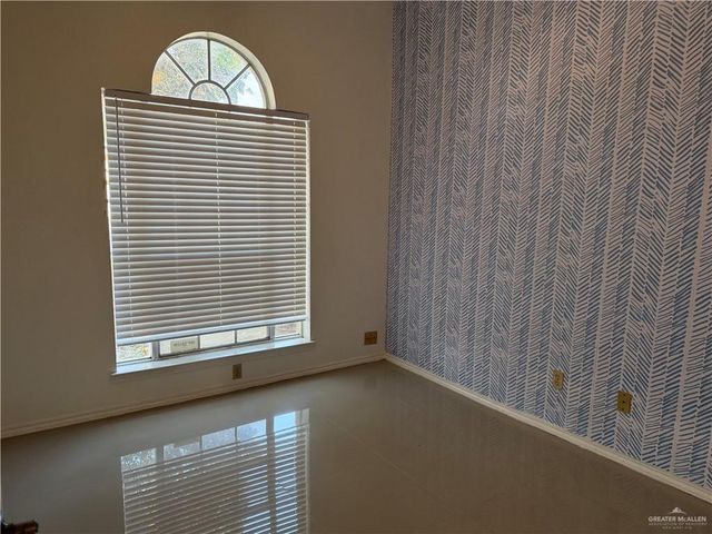 5913 N 36th Street, Mcallen, TX 78504