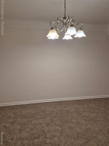 24260 Coolidge Highway, Oak Park, MI 48237