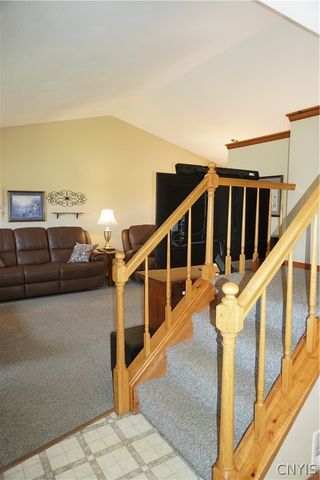 5229 Cremona, Clay, NY 13041