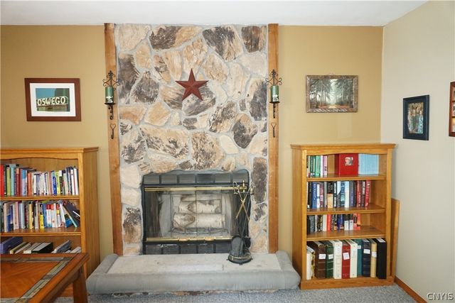 5229 Cremona, Clay, NY 13041