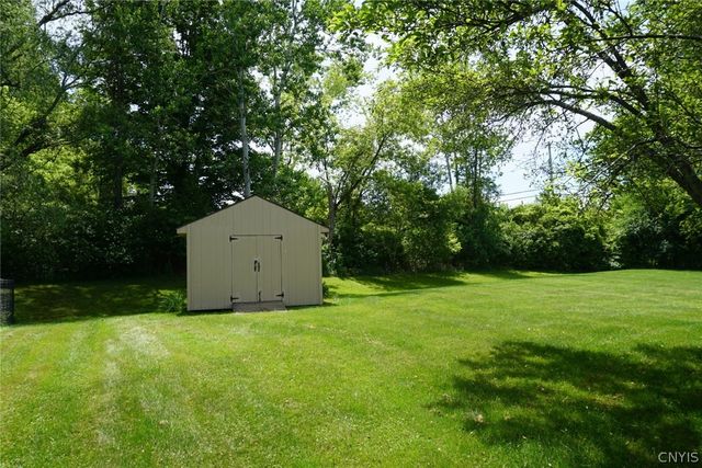 5229 Cremona, Clay, NY 13041