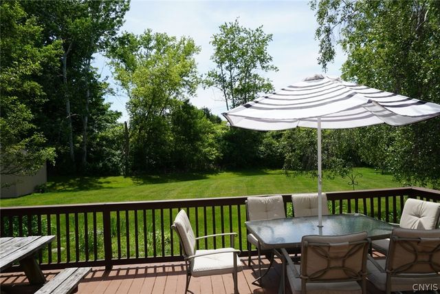 5229 Cremona, Clay, NY 13041
