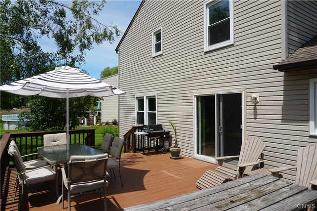 5229 Cremona, Clay, NY 13041