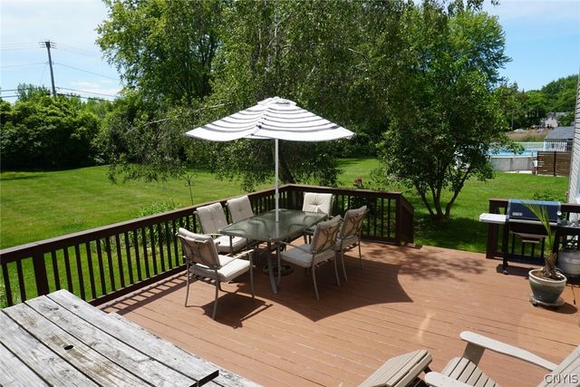 5229 Cremona, Clay, NY 13041