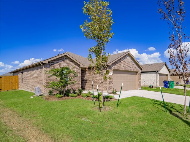 1418 Brindle Drive, Greenville, TX 75402