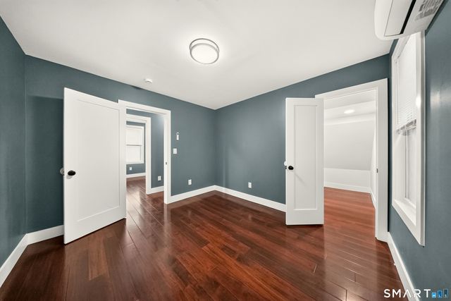 359 Park Avenue 1, Bridgeport, CT 06604