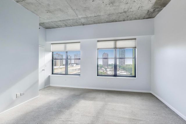 1122 W Catalpa Avenue 803, Chicago, IL 60640
