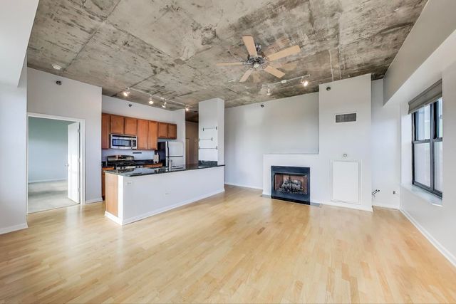 1122 W Catalpa Avenue 803, Chicago, IL 60640