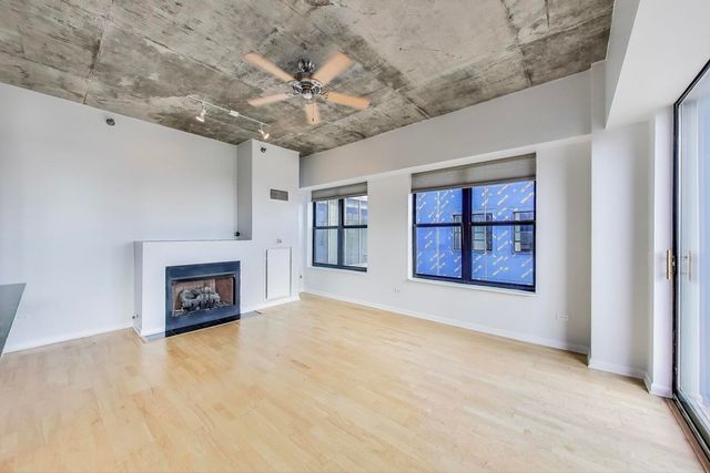 1122 W Catalpa Avenue 803, Chicago, IL 60640