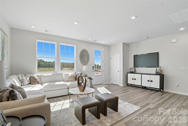 2582 Selbourne Drive, Gastonia, NC 28052