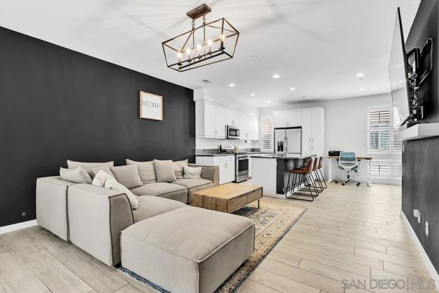 1842 Observation Way 3, Chula Vista, CA 91915