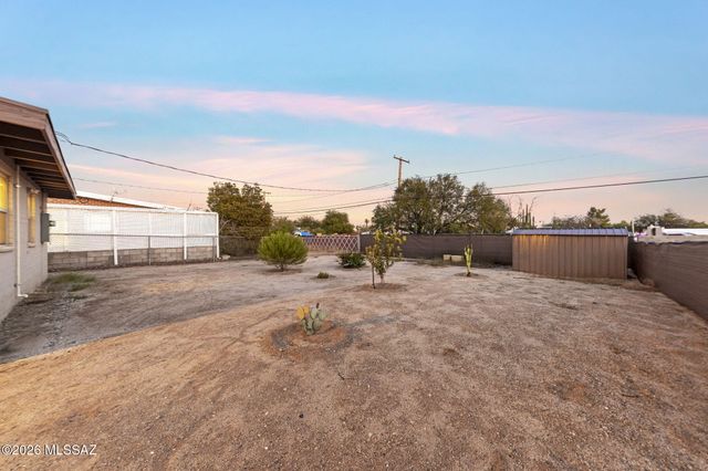 536 E Seneca Street, Tucson, AZ 85705