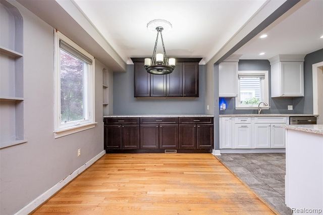 807 Vermont Avenue, Royal Oak, MI 48067