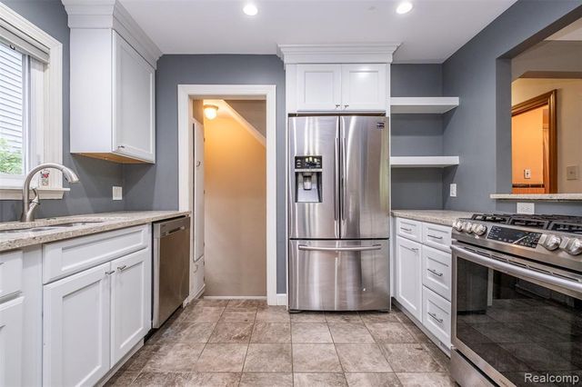 807 Vermont Avenue, Royal Oak, MI 48067