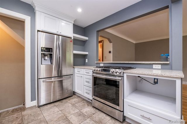 807 Vermont Avenue, Royal Oak, MI 48067