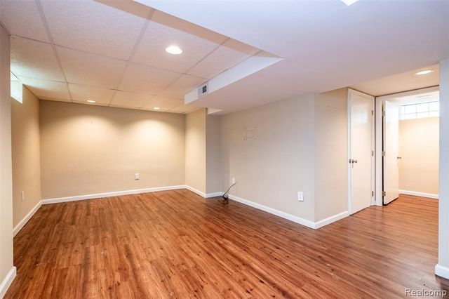 807 Vermont Avenue, Royal Oak, MI 48067