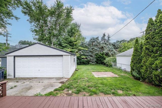 807 Vermont Avenue, Royal Oak, MI 48067