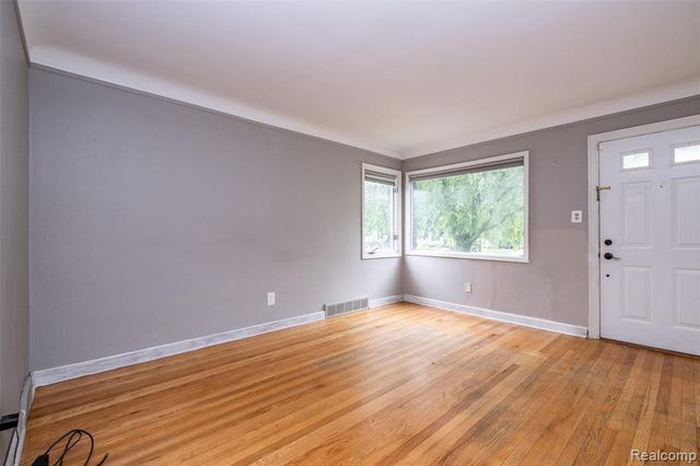 807 Vermont Avenue, Royal Oak, MI 48067