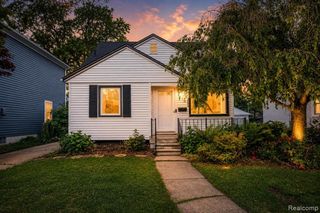 807 Vermont Avenue, Royal Oak, MI 48067