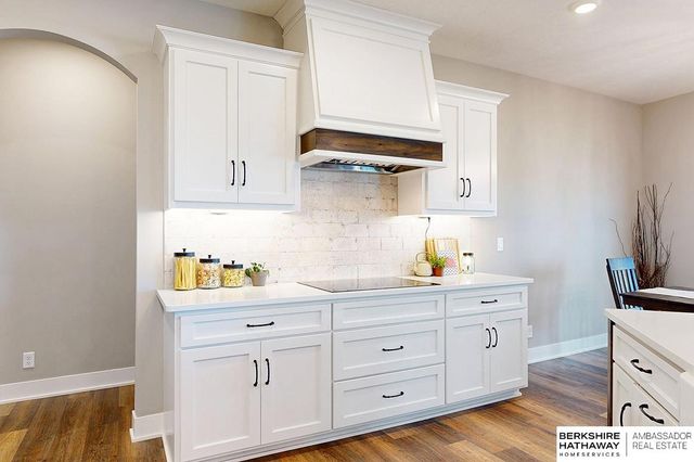 19016 Hazelnut Drive, Gretna, NE 68028