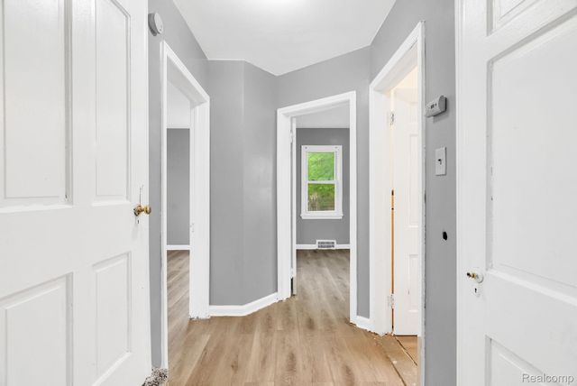 15275 Eastburn Street, Detroit, MI 48205