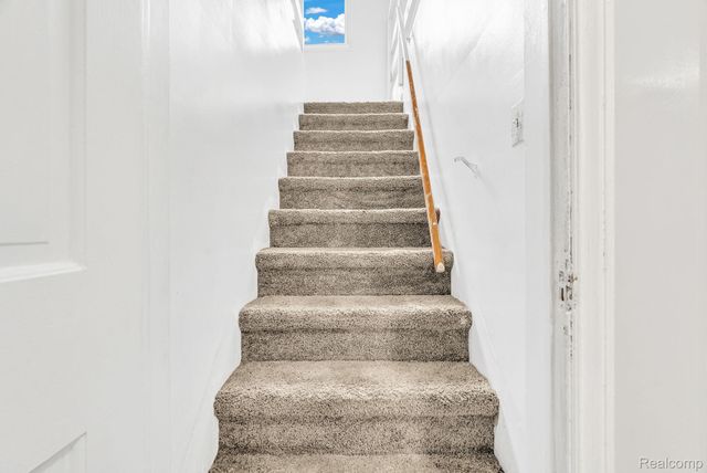 15275 Eastburn Street, Detroit, MI 48205