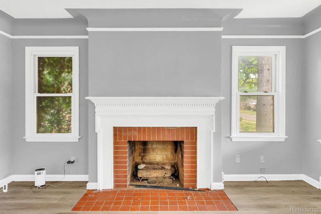 15275 Eastburn Street, Detroit, MI 48205