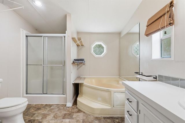 11720 NE 19TH STREET, Silver Springs, FL 34488