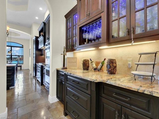 511 SW 53rd TER, Cape Coral, FL 33914