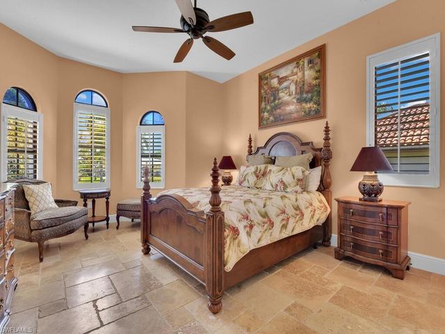 511 SW 53rd TER, Cape Coral, FL 33914