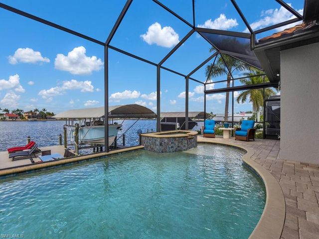 511 SW 53rd TER, Cape Coral, FL 33914