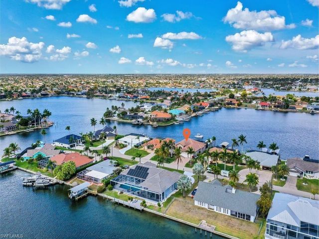 511 SW 53rd TER, Cape Coral, FL 33914