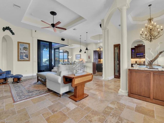 511 SW 53rd TER, Cape Coral, FL 33914