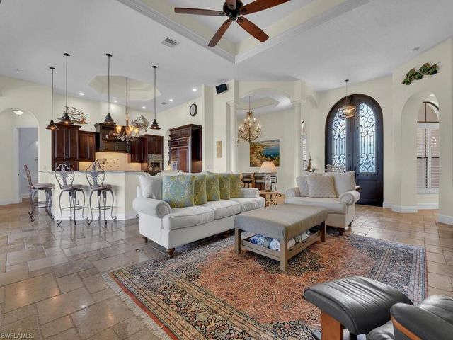 511 SW 53rd TER, Cape Coral, FL 33914